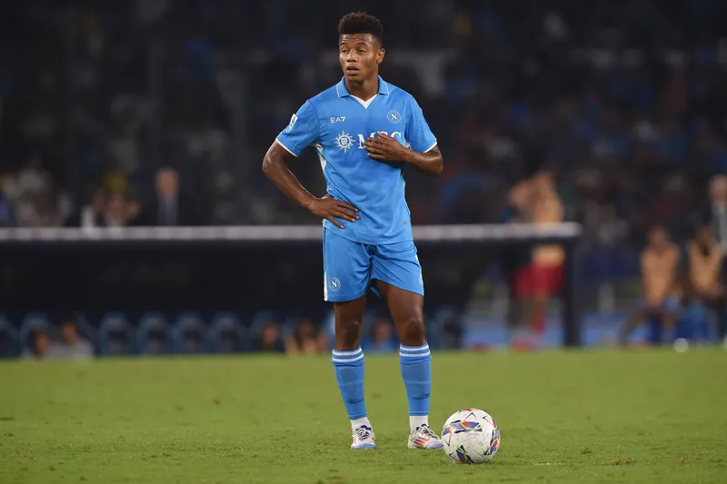 David Neres foi assaltado ap&oacute;s jogo do Napoli. Foto: Imago