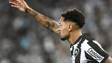 Gregore quebra recorde no Botafogo; veja as expuls&otilde;es mais r&aacute;pidas da hist&oacute;ria da Libertadores