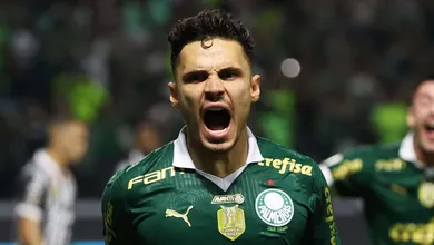 Agora quem d&aacute; bola &eacute; o Porco: Palmeiras &eacute; tri e faz do Paulista o seu playground