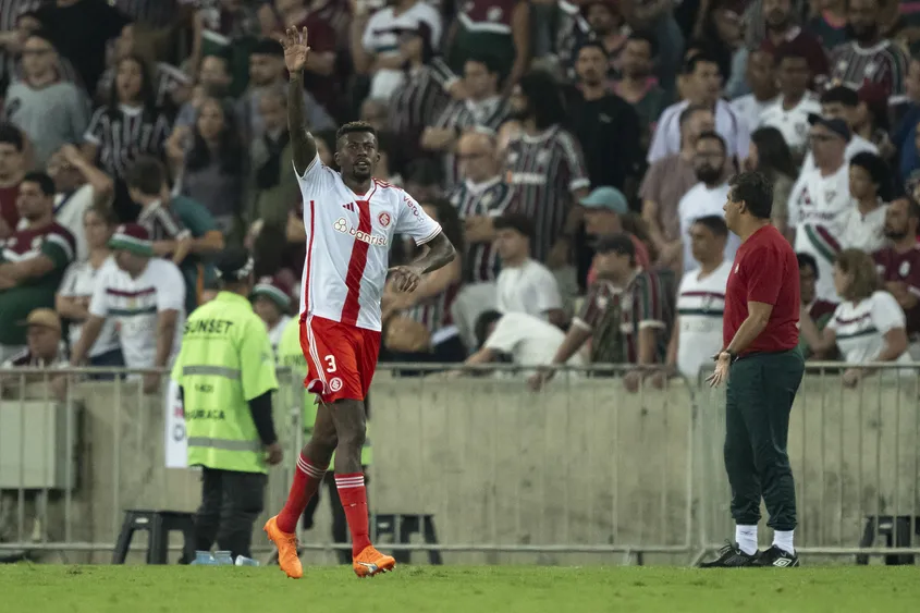 Igor Gomes comemora gol do Inter contra o Fluminense no Maracan&atilde; (Foto: Icon sport)