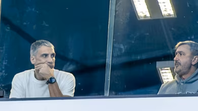 Sob olhares de Vojvoda, Santos mostra que sua pobreza t&eacute;cnica exige mais do que novo treinador