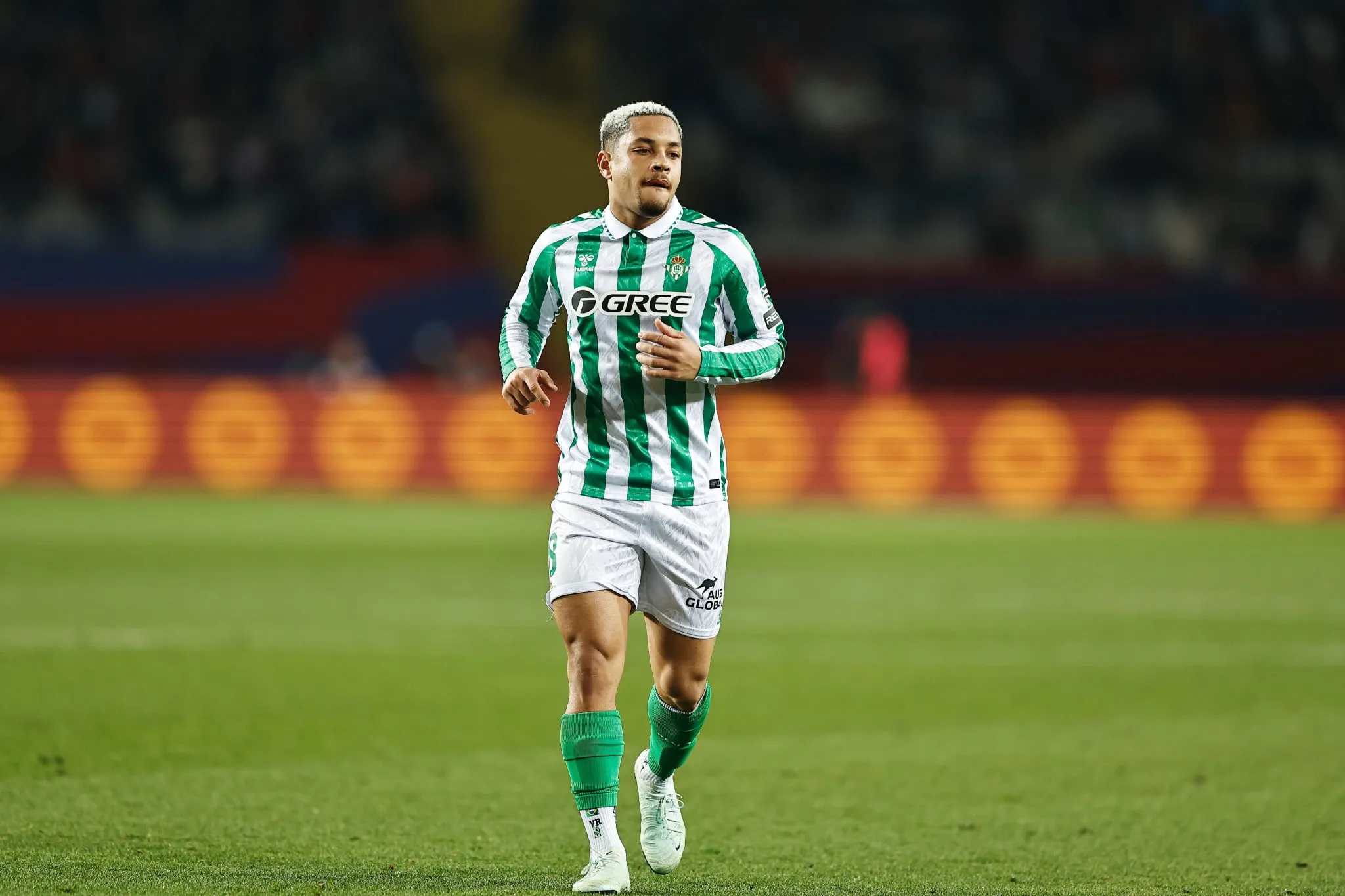 Vitor Roque em atua&ccedil;&atilde;o pelo Betis (Foto: Imago)