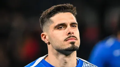 Pedro Neto entra na mira de rival do Chelsea na Premier League