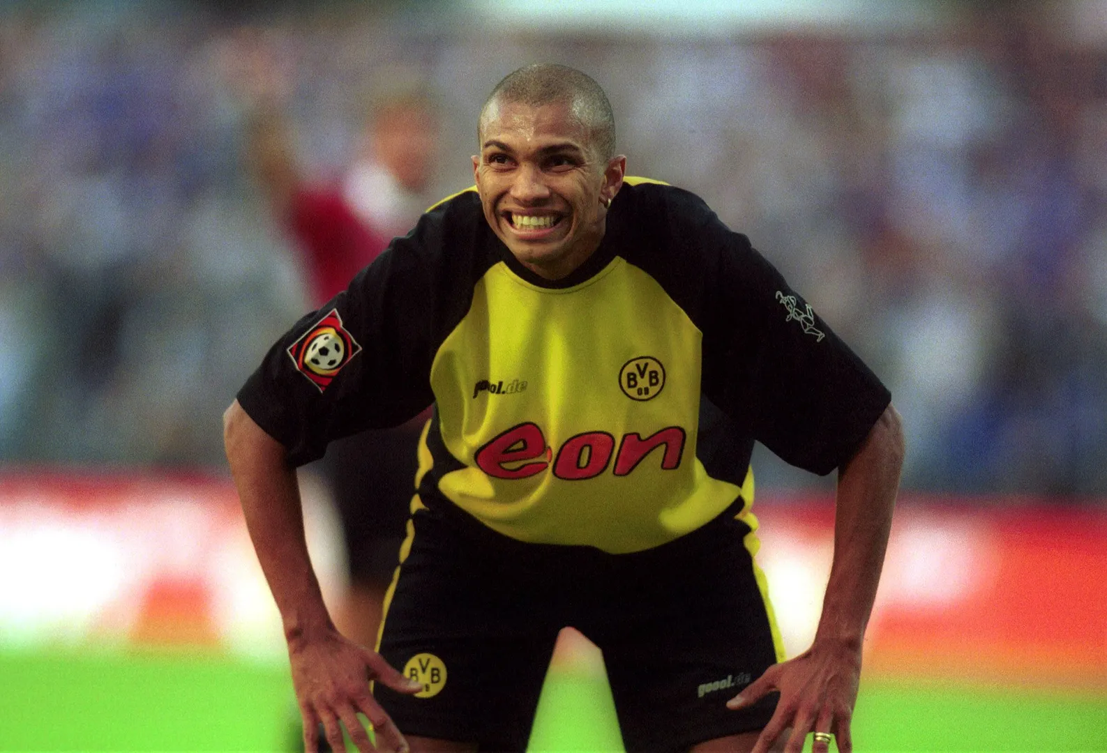 Amoroso na temporada do Borussia Dortmund na temporada 2001/02 (Foto: IMAGO / Contrast)