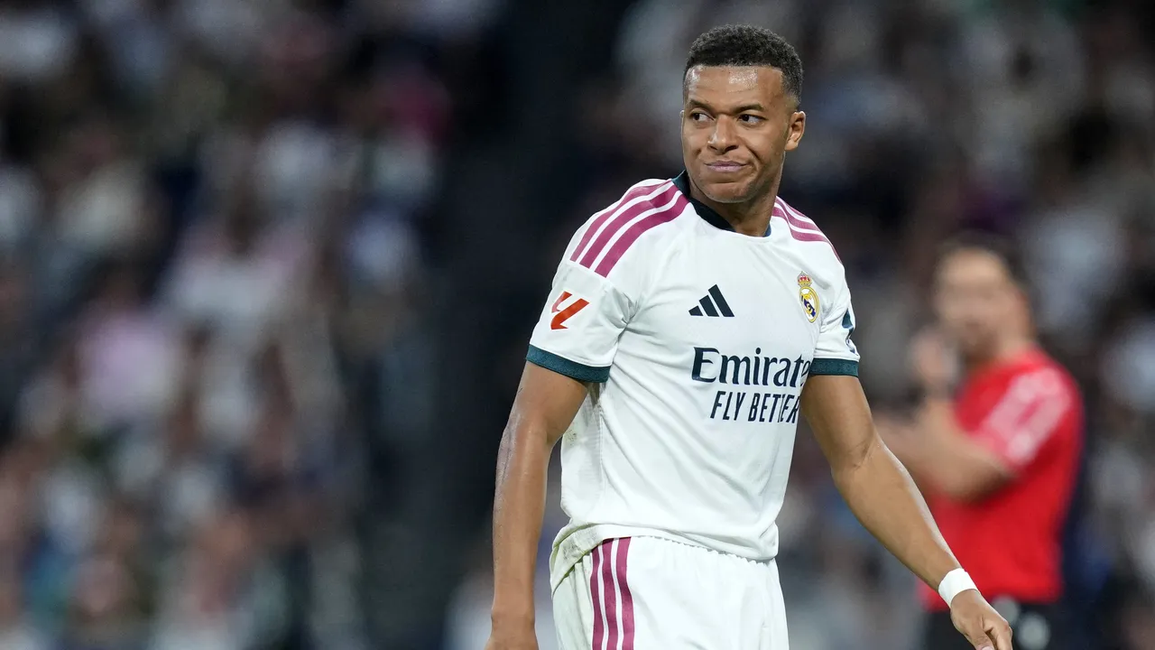 Vencedor da Bola de Ouro critica Mbappé: ‘Ele não se aplica ao prêmio’