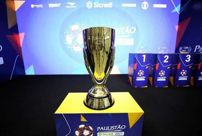 Trof&eacute;u do Paulist&atilde;o