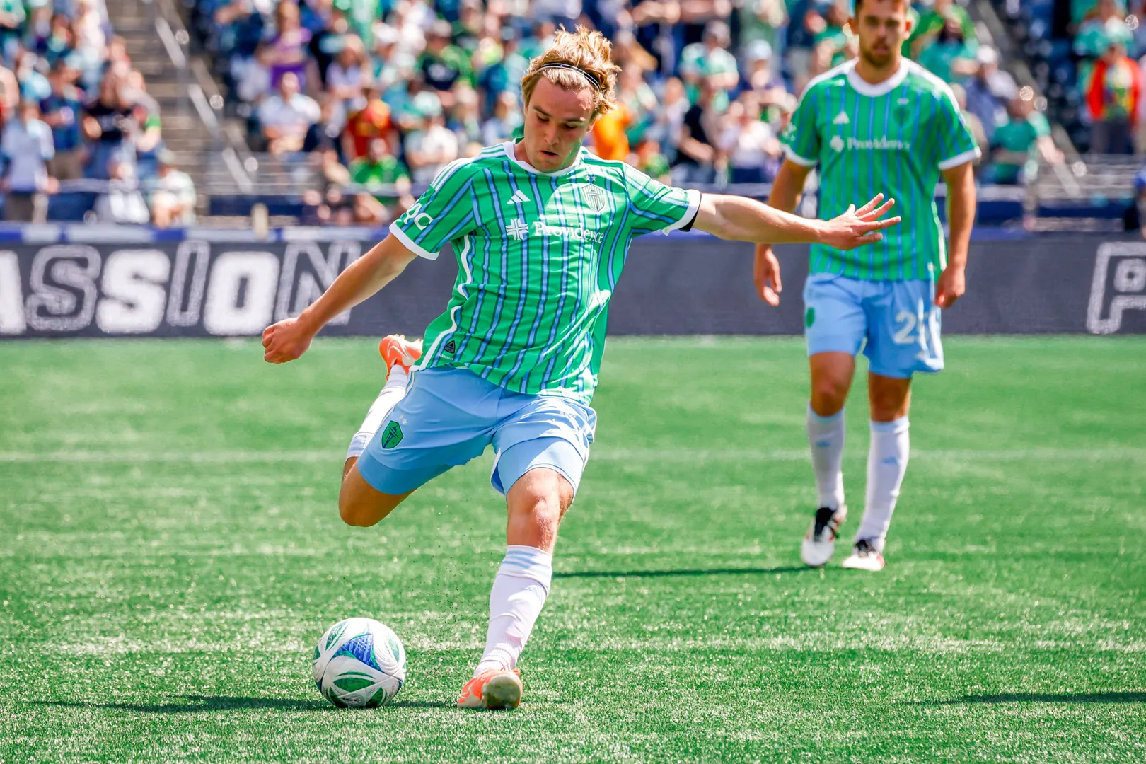 O argentino Pedro de la Vega &eacute; um dos destaques do Seattle Sounders (Foto: Imago)