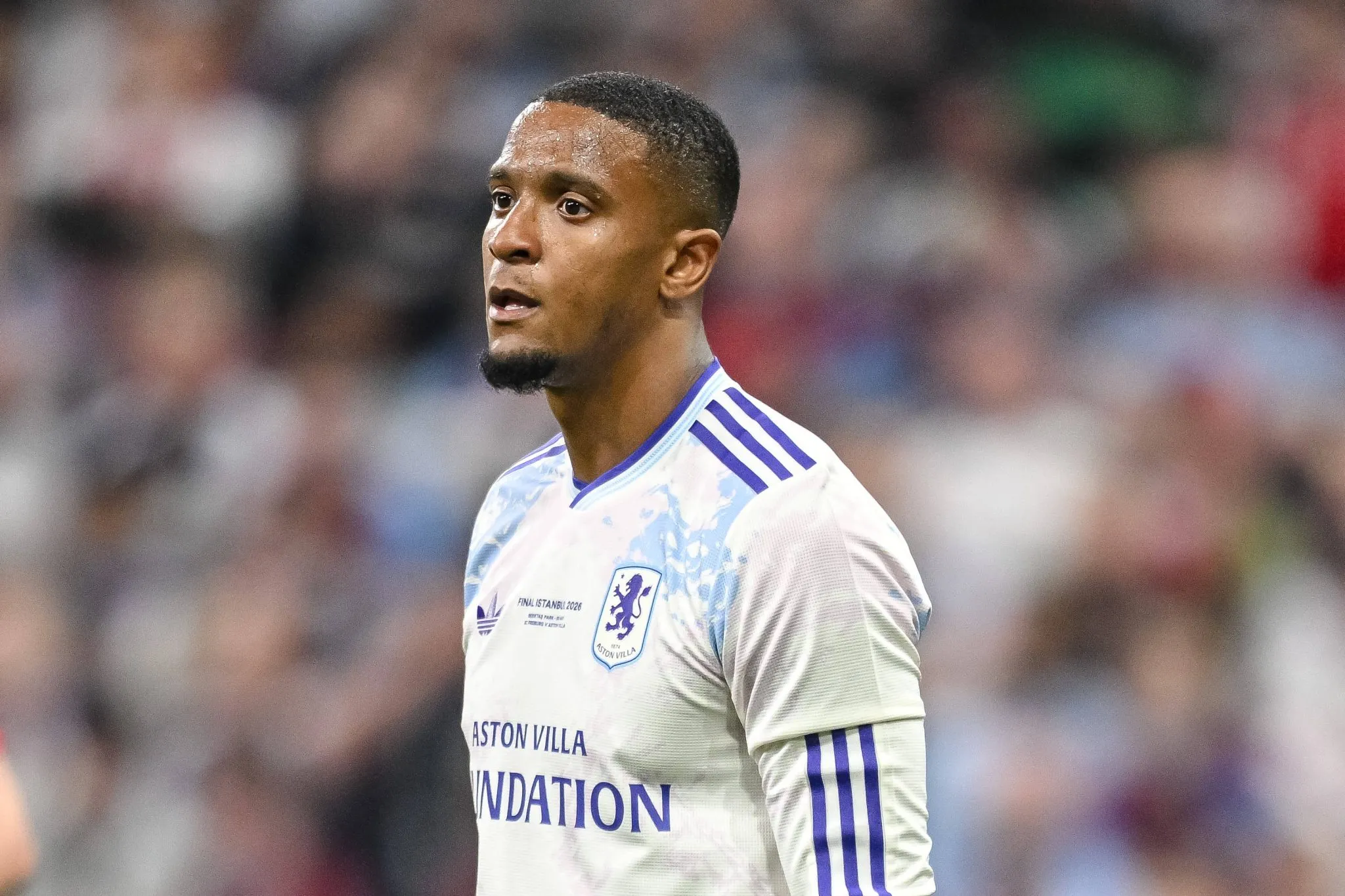Ezri Konsa, zagueiro do Aston Villa