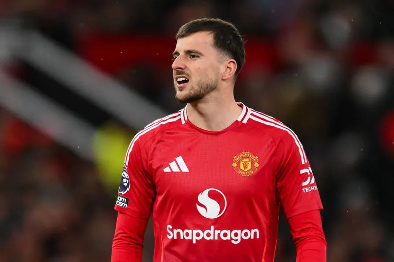 Mason Mount em a&ccedil;&atilde;o pelo Manchester United