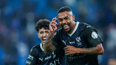 O Al-Hilal massacrou, fez 9 a 0 no Al Hazem e mostrou que &eacute; o time a ser batido na Ar&aacute;bia Saudita