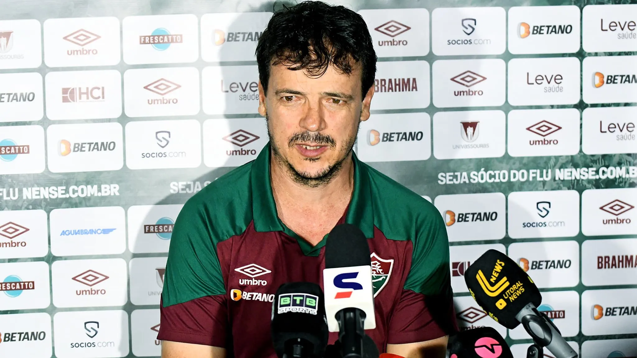 Diniz admite que Fluminense est&aacute; sendo displicente, e n&atilde;o esconde foco na Libertadores