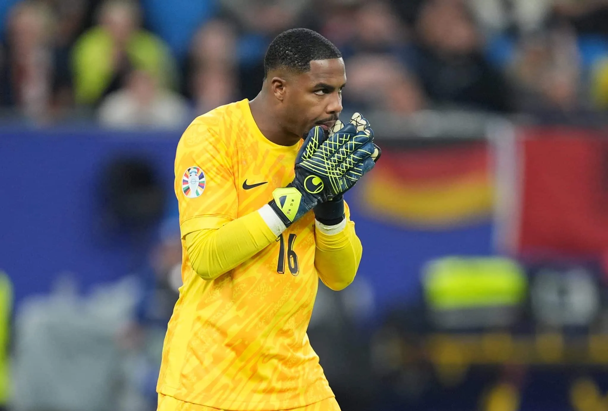 O dia em que o McDonald&rsquo;s salvou a carreira de Maignan, goleiro da Fran&ccedil;a