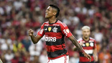 O Flamengo detonou o Aucas e selou a classifica&ccedil;&atilde;o, numa noite de pura inspira&ccedil;&atilde;o