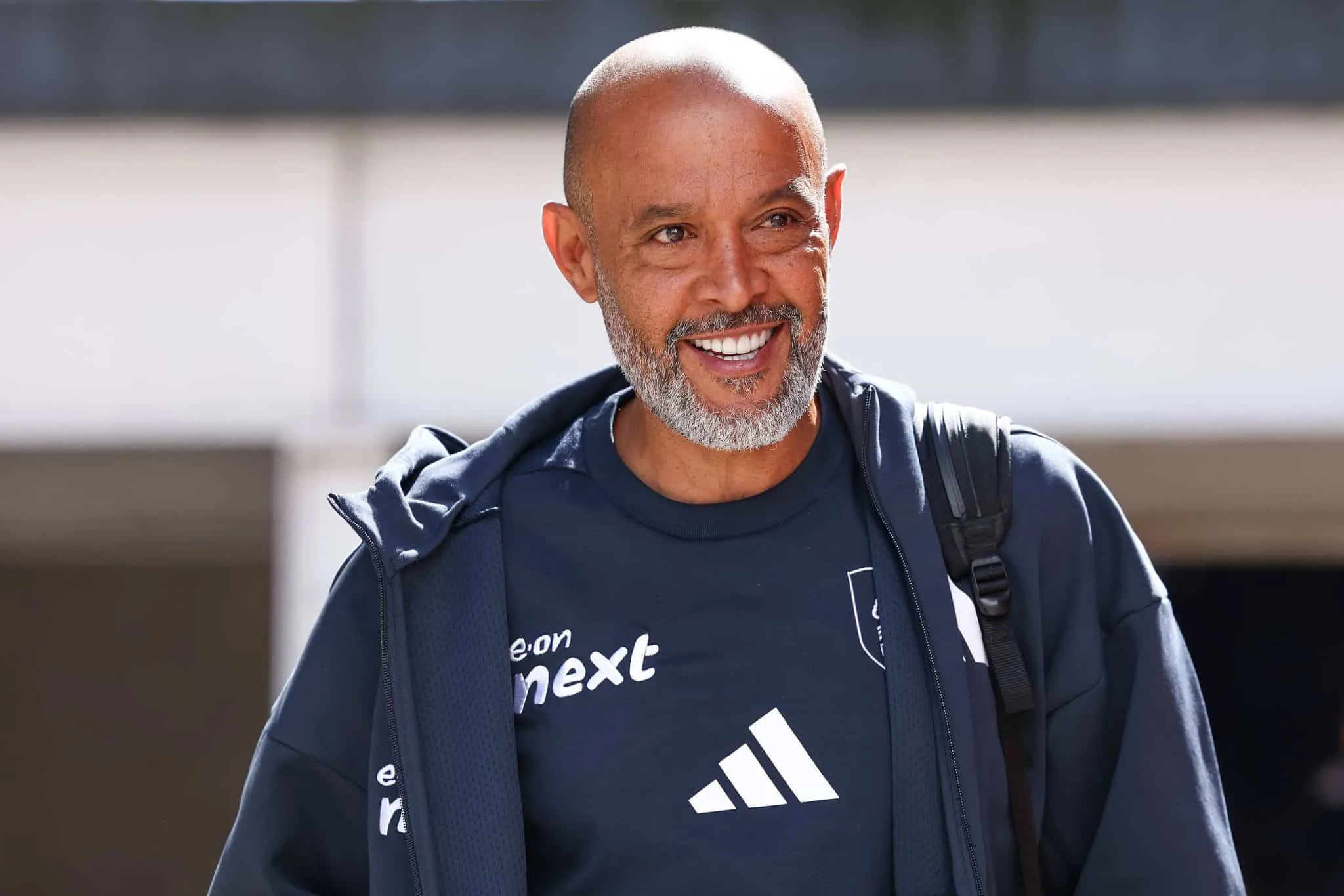 Forest apresenta proposta por campe&atilde;o europeu pelo PSG para se juntar a legi&atilde;o de brasileiros
