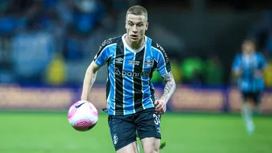 Quem &eacute; o lateral desconvocado de sele&ccedil;&atilde;o para ser titular do Gr&ecirc;mio?