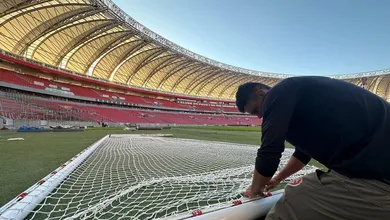 70 dias e uma enchente depois, Internacional volta a jogar no Beira-Rio