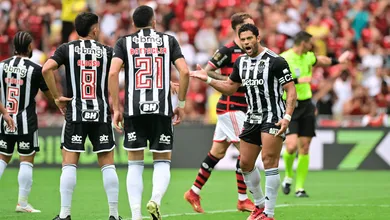 Atl&eacute;tico-MG esquece sua maior virtude nas Copas, mas gol improv&aacute;vel mant&eacute;m sonho vivo