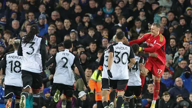 Fulham derruba Everton e vai &agrave; semi da Copa da Liga nos p&ecirc;naltis, com cobran&ccedil;a inexplic&aacute;vel de Onana