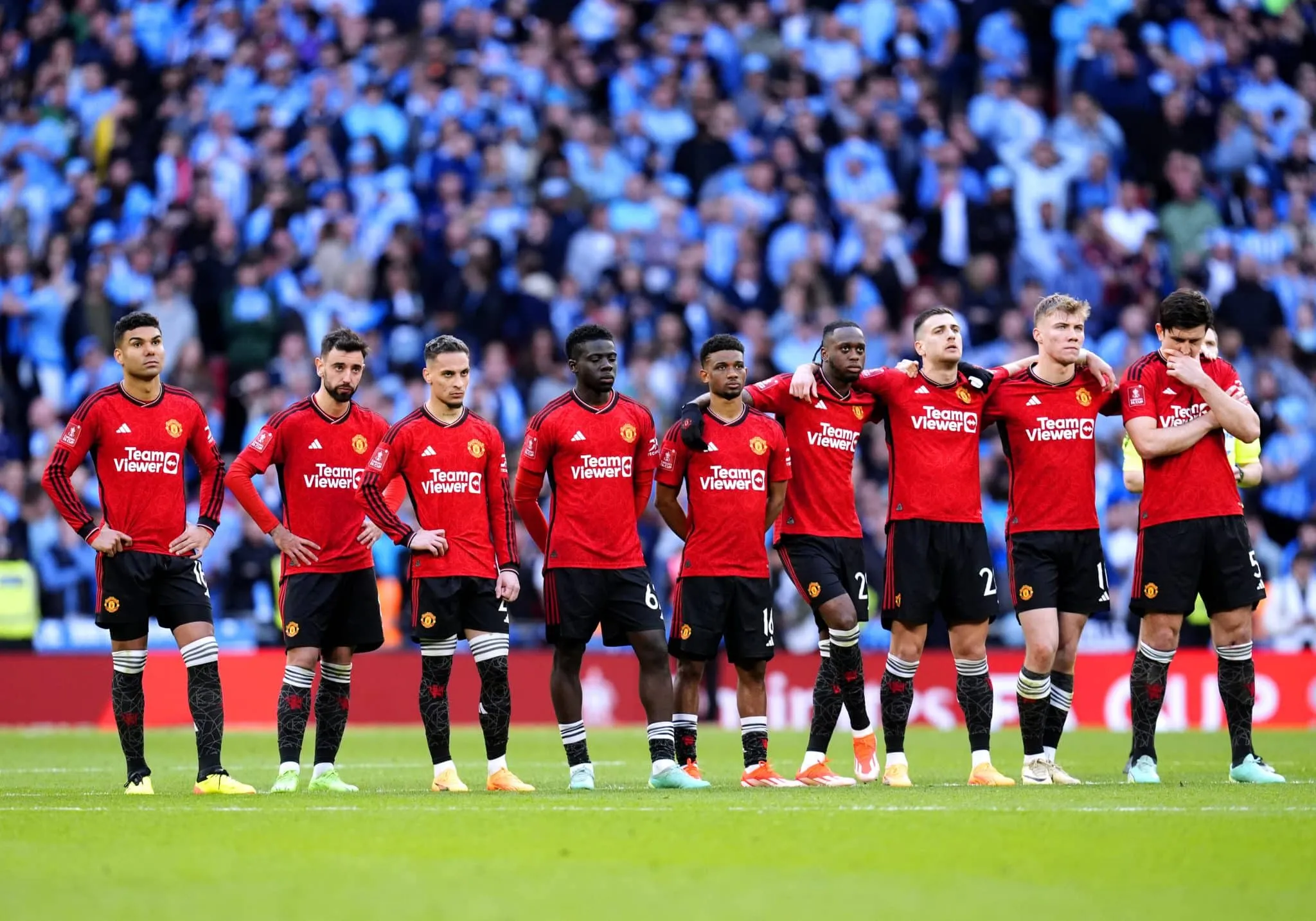 Manchester United precisa dos p&ecirc;naltis para evitar vexame hist&oacute;rico na Copa da Inglaterra