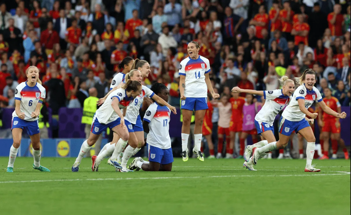 Inglaterra campe&atilde; da Eurocopa Feminina de 2025 (Foto: Lionesses/X)