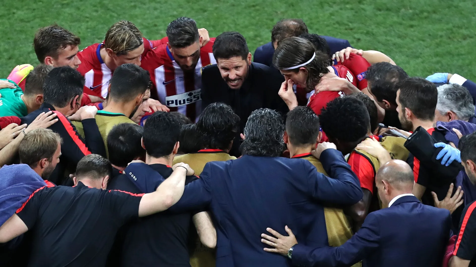 Simeone: &ldquo;Alguns jogadores chegam no Atl&eacute;tico de Madrid meninos e se transformam em homens&rdquo;