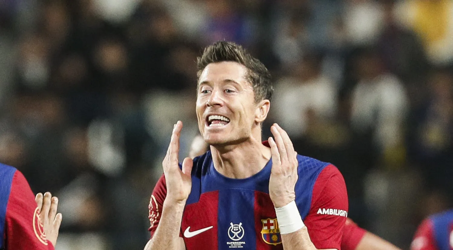 Lewandowski bateu um recorde pelo Barcelona, mas isso foi in&uacute;til