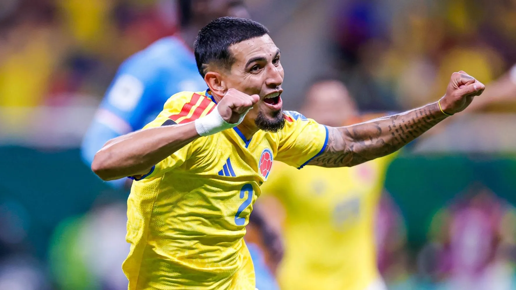 Daniel Mu&ntilde;oz celebra gol pela sele&ccedil;&atilde;o colombiana