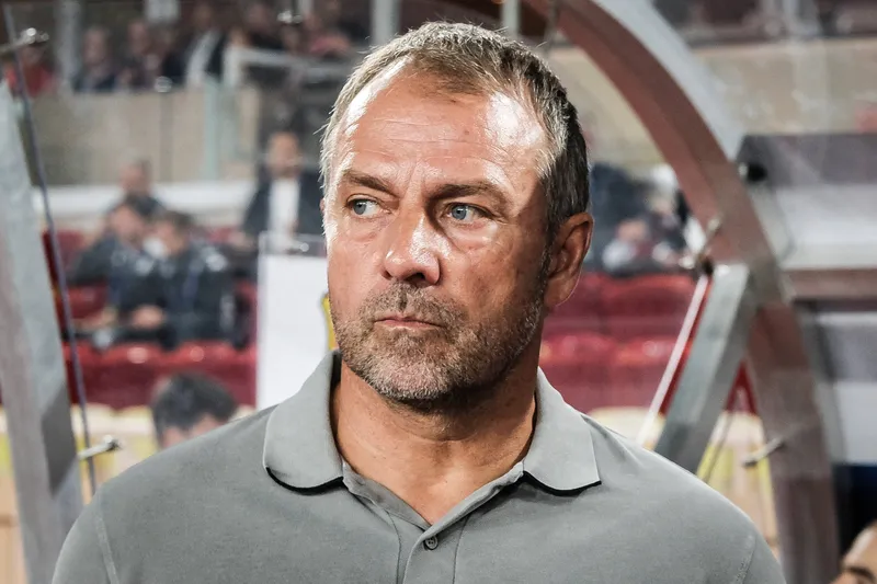 O t&eacute;cnico alem&atilde;o Hansi Flick durante jogo do Barcelona