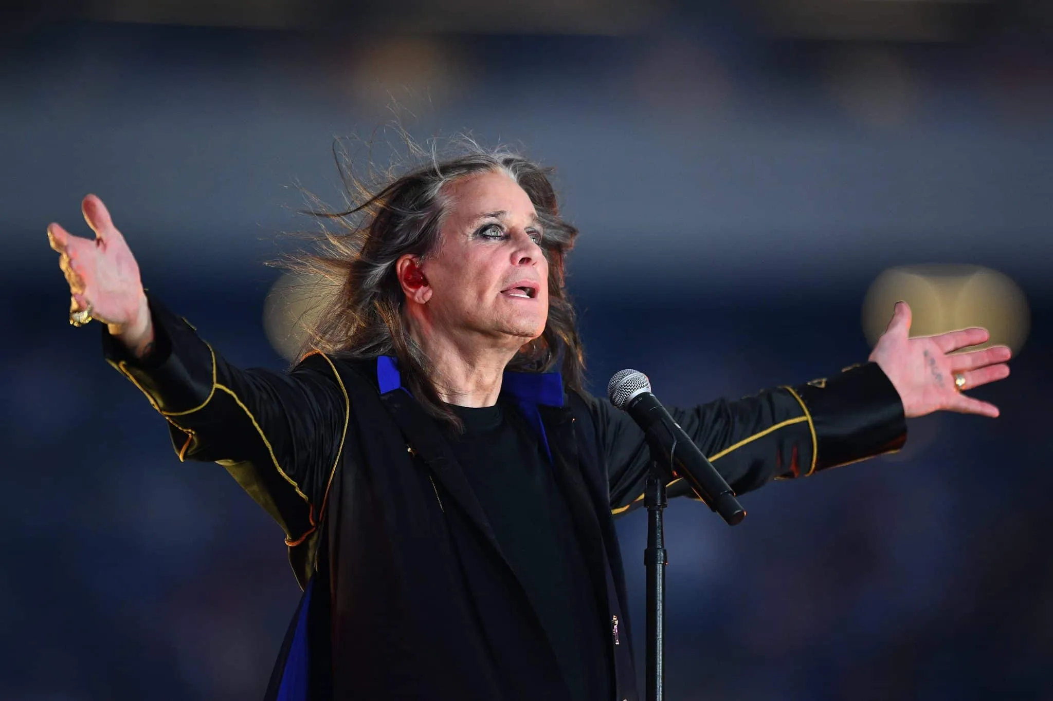Morre Ozzy Osbourne, um apaixonado pelo Aston Villa que estranhou presente de Beckham