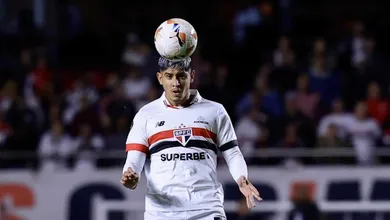 Renegado por Carpini, Alan Franco vira titular do S&atilde;o Paulo com n&uacute;meros&nbsp;impressionantes