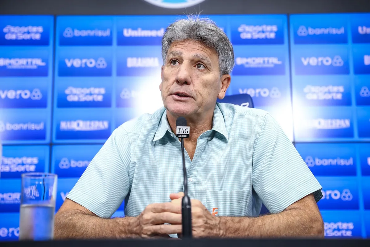 Gr&ecirc;mio anuncia pacot&atilde;o de renova&ccedil;&otilde;es e fica no aguardo pela mais importante das perman&ecirc;ncias