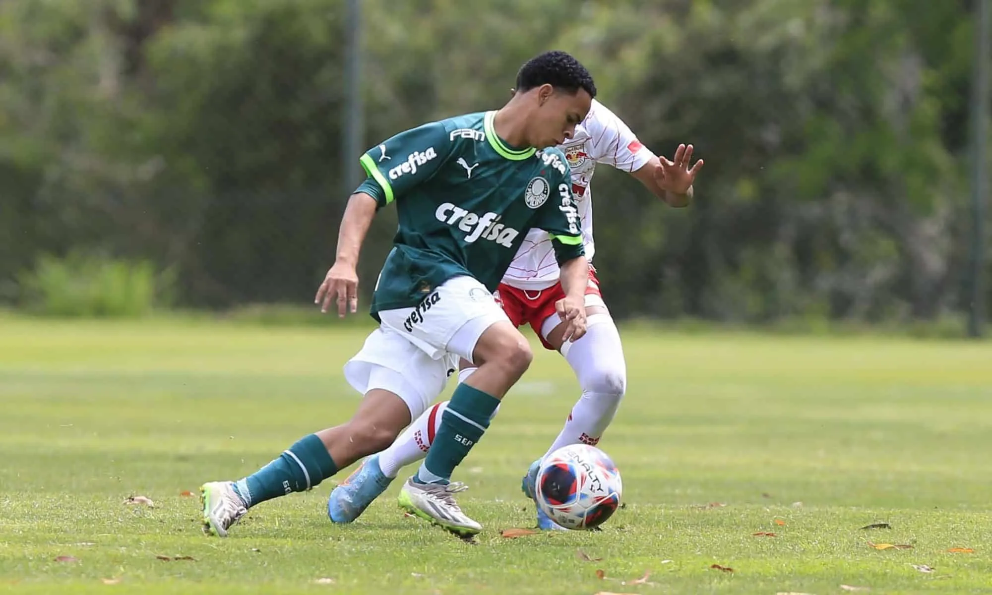 Quem &eacute; o prod&iacute;gio do sub-15 que o Palmeiras vai inscrever na campanha pelo tri da Copinha