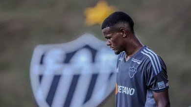 Joia da base do Atl&eacute;tico-MG d&aacute; &oacute;timo cart&atilde;o de visita em jogo-treino, mas n&atilde;o &eacute; s&oacute; por isso merece mais chances