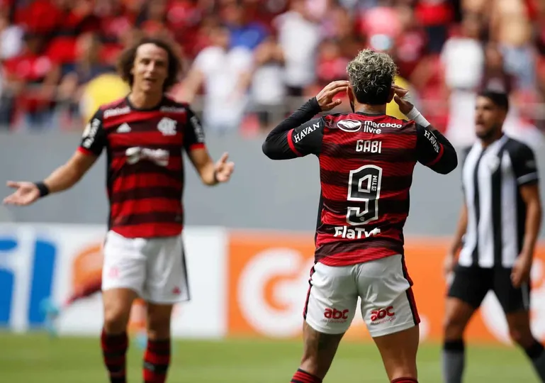 Gabigol e David Luiz, do Flamengo