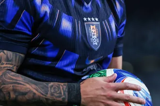 Por que a Fifa proibiu as estrelas na camisa do Egito, mas &lsquo;permite&rsquo; as quatro do Uruguai