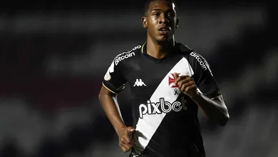 Base do Vasco volta a perder espa&ccedil;o no time principal e crias somam poucos minutos em campo