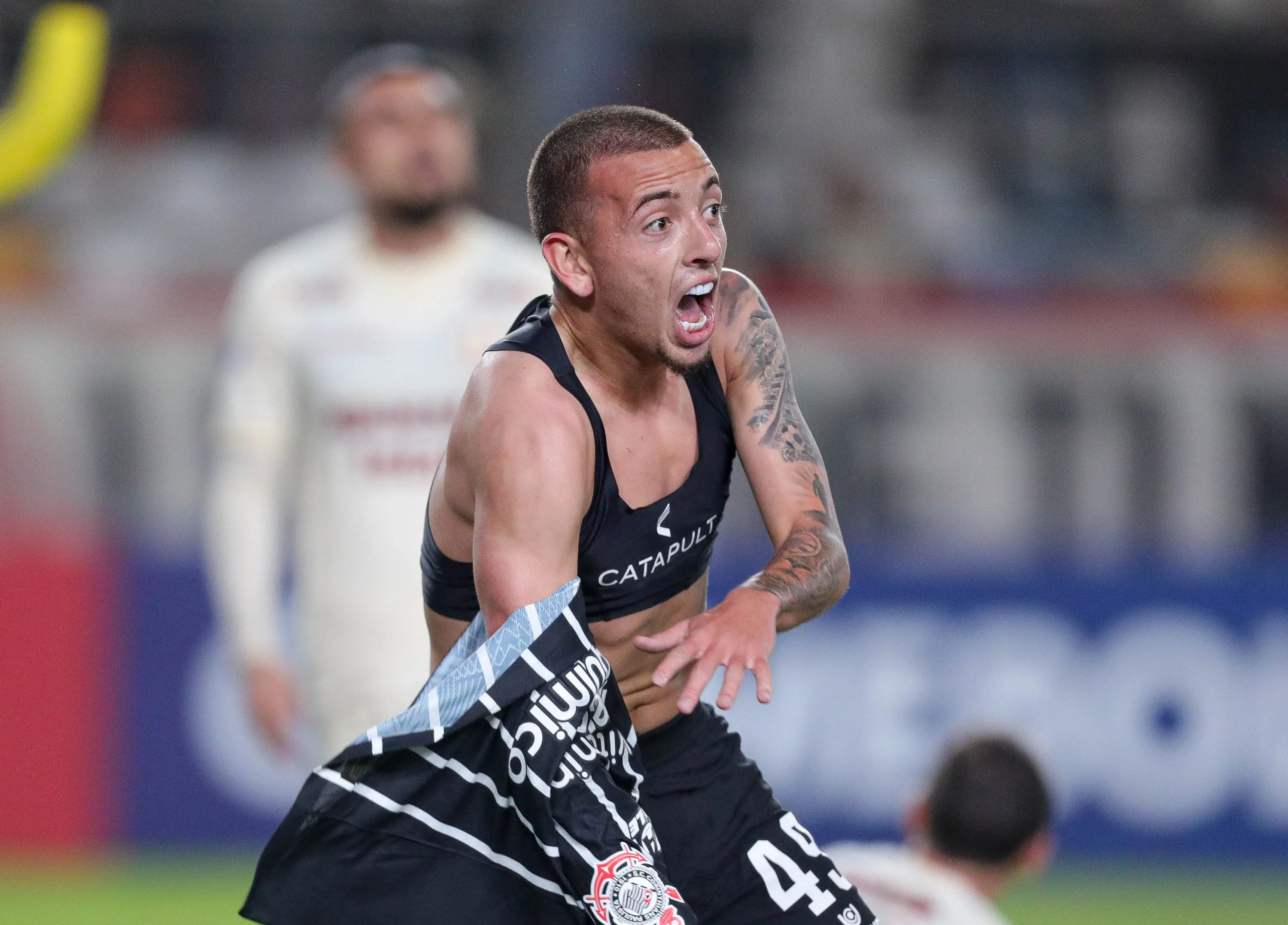 O objetivo do meio-campo do Corinthians na Copinha &eacute; um s&oacute;: achar um novo Moscardo