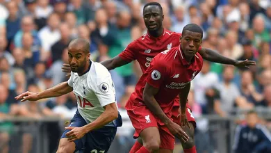 Liverpool e Tottenham apresentaram ao mundo novas e melhoradas vers&otilde;es de Wijnaldum e Lucas Moura
