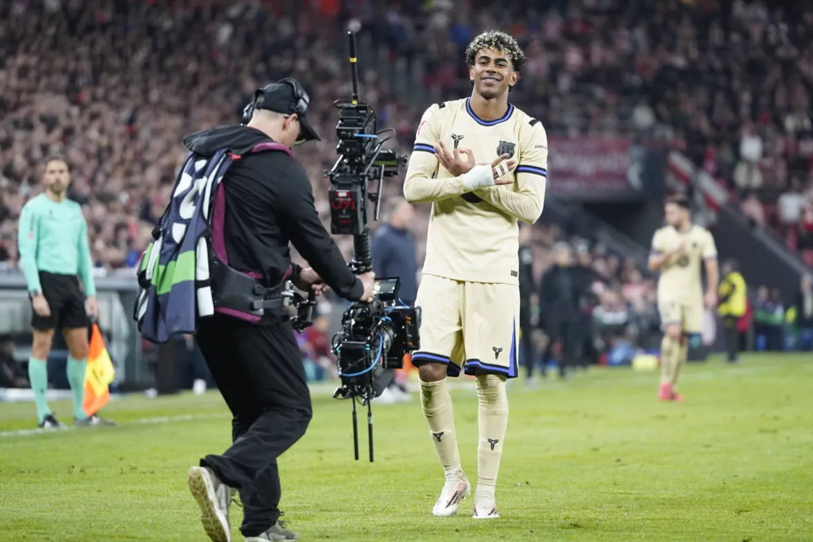 Yamal comemora gol do Barcelona