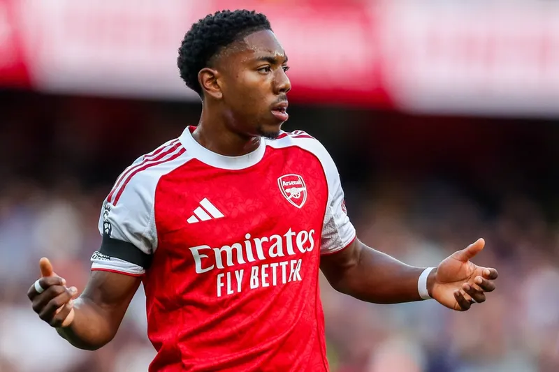 Myles Lewis-Skelly do Arsenal