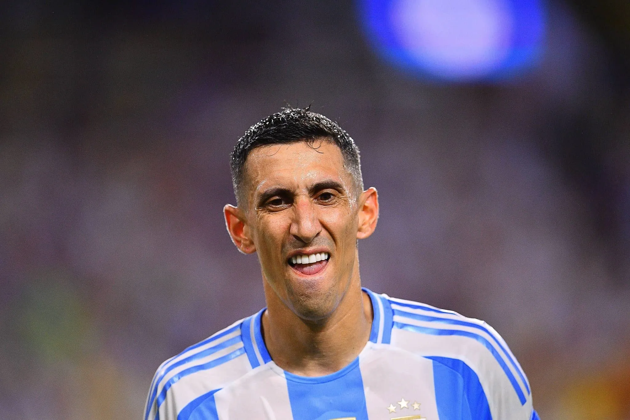 Di Mar&iacute;a reativa desafeto do passado e ataca &lsquo;pior treinador que j&aacute; teve na carreira&rsquo;