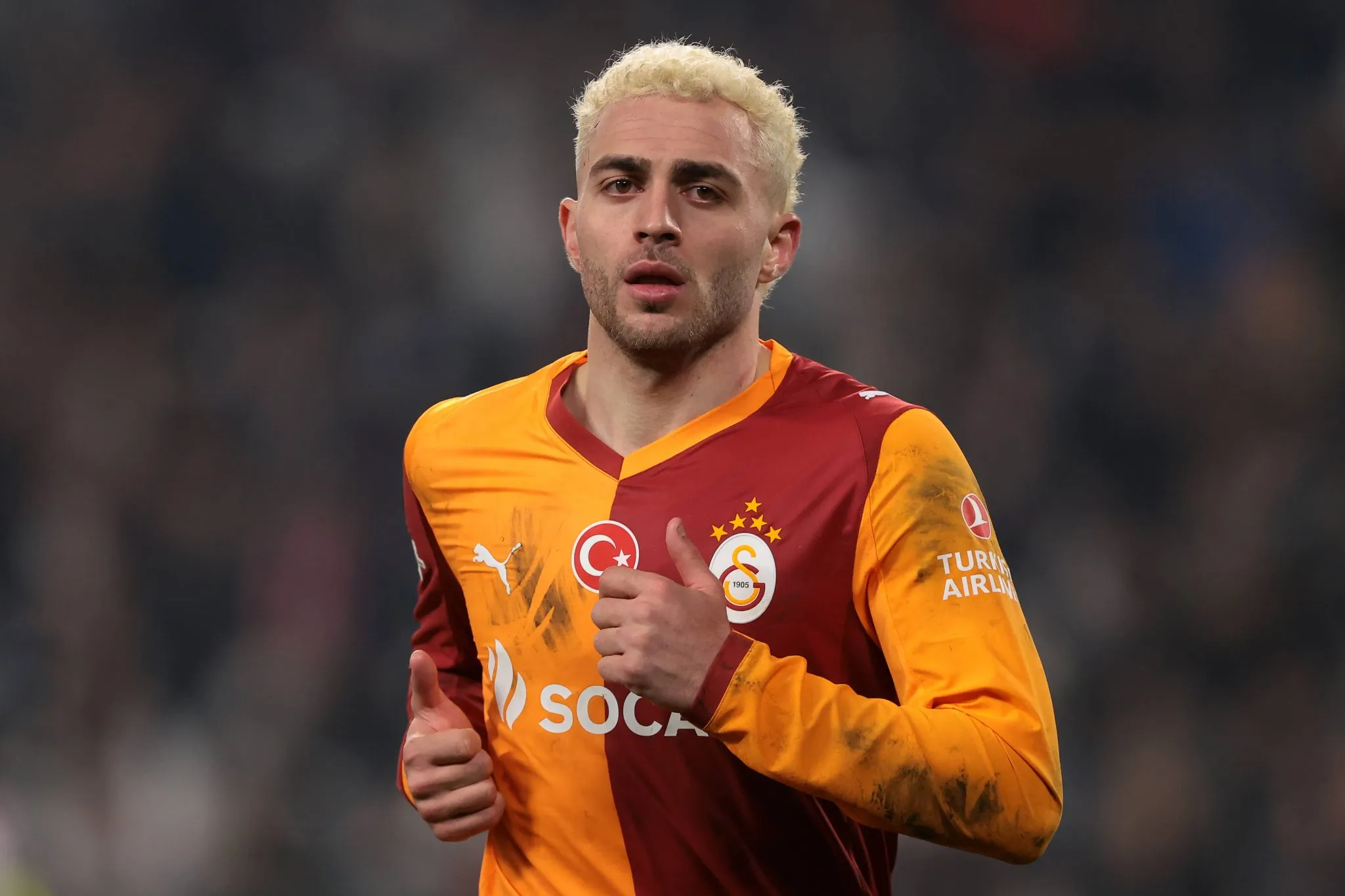 Yilmaz em a&ccedil;&atilde;o pelo Galatasaray