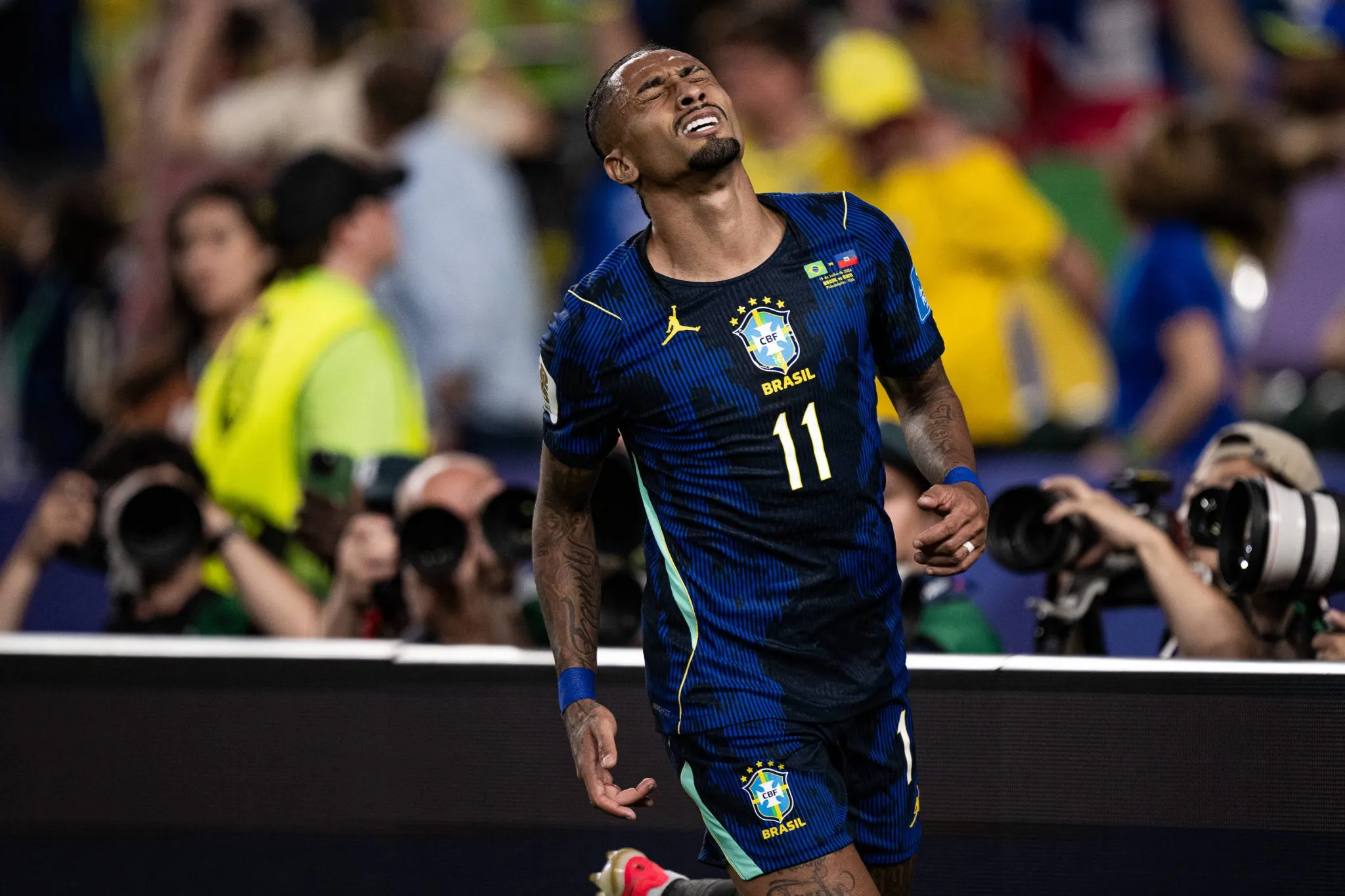 Raphinha em jogo da sele&ccedil;&atilde;o brasileira