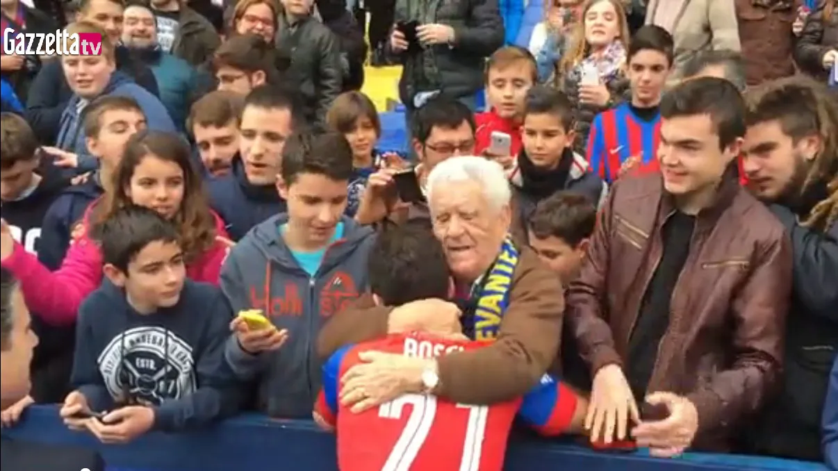 [V&iacute;deo] Torcedor se emociona com Pepe Rossi: &ldquo;Obrigado por vir para o nosso Levante&rdquo;