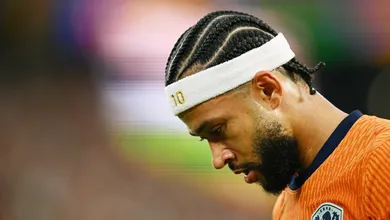 Depay &eacute; uma aposta desesperada do Corinthians
