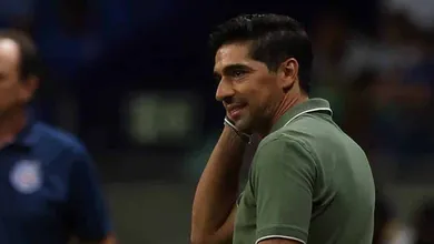 Abel claramente descobriu caminho para o t&iacute;tulo do Palmeiras e mudou rota a tempo