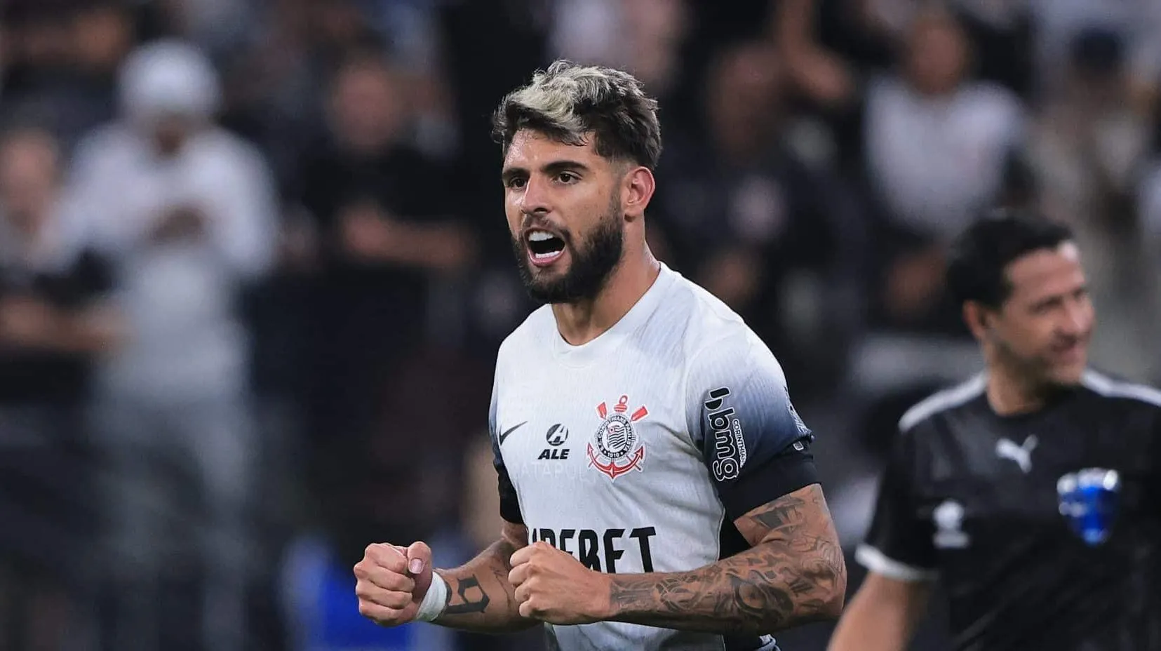 Corinthians atropela Argentinos Jrs e fica a uma vit&oacute;ria das oitavas da Sul-Americana