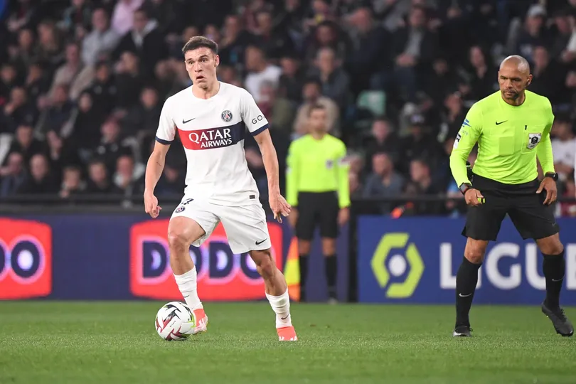 Ugarte em a&ccedil;&atilde;o pelo PSG