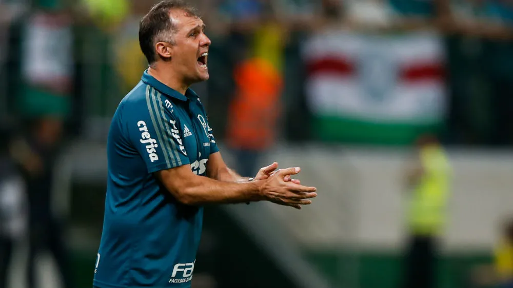 Desta vez, o &eacute;pico n&atilde;o veio, e o Palmeiras ainda deve futebol na temporada