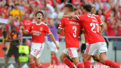 Benfica se imp&otilde;e e afasta zebra para garantir seu 38&ordm; t&iacute;tulo portugu&ecirc;s